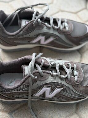 New Balance 204L Neutral Gray Sneakers Size 8.5